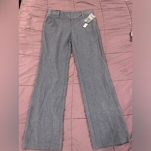 NWT Daisy Fuentes Gray Women’s Size 2 pants NWT